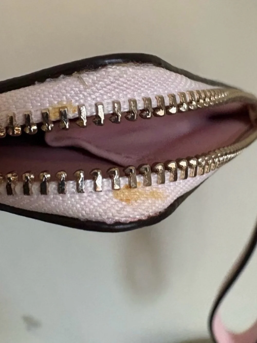 Kate Spade Staci Medium L-Zip Wristlet in Saffiano Leather
